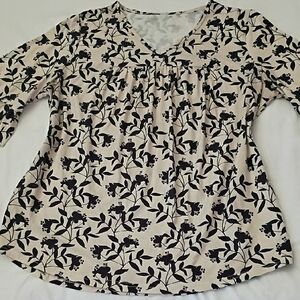 Floral V-Neck Women's Top - Black and Cream